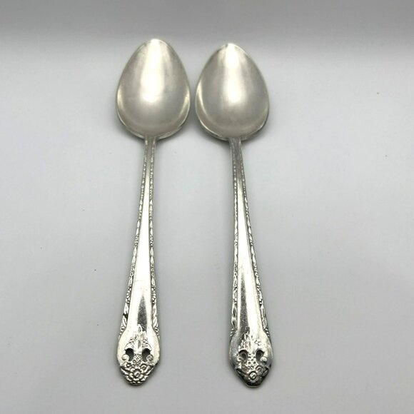 Holmes‎ & Edwards LOVELY LADY Soup Spoons Silverplate Lot of 2 IS Vintage - Picture 3 of 9